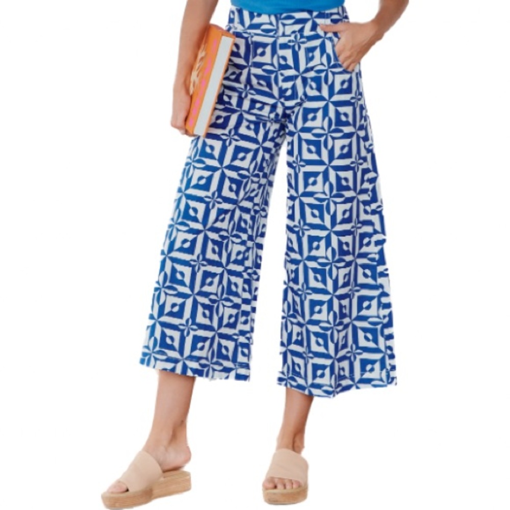𝗡𝗘𝗪 FREE PEOPLE Menocra Cropped Printed Pants in Cobalt & White Combo